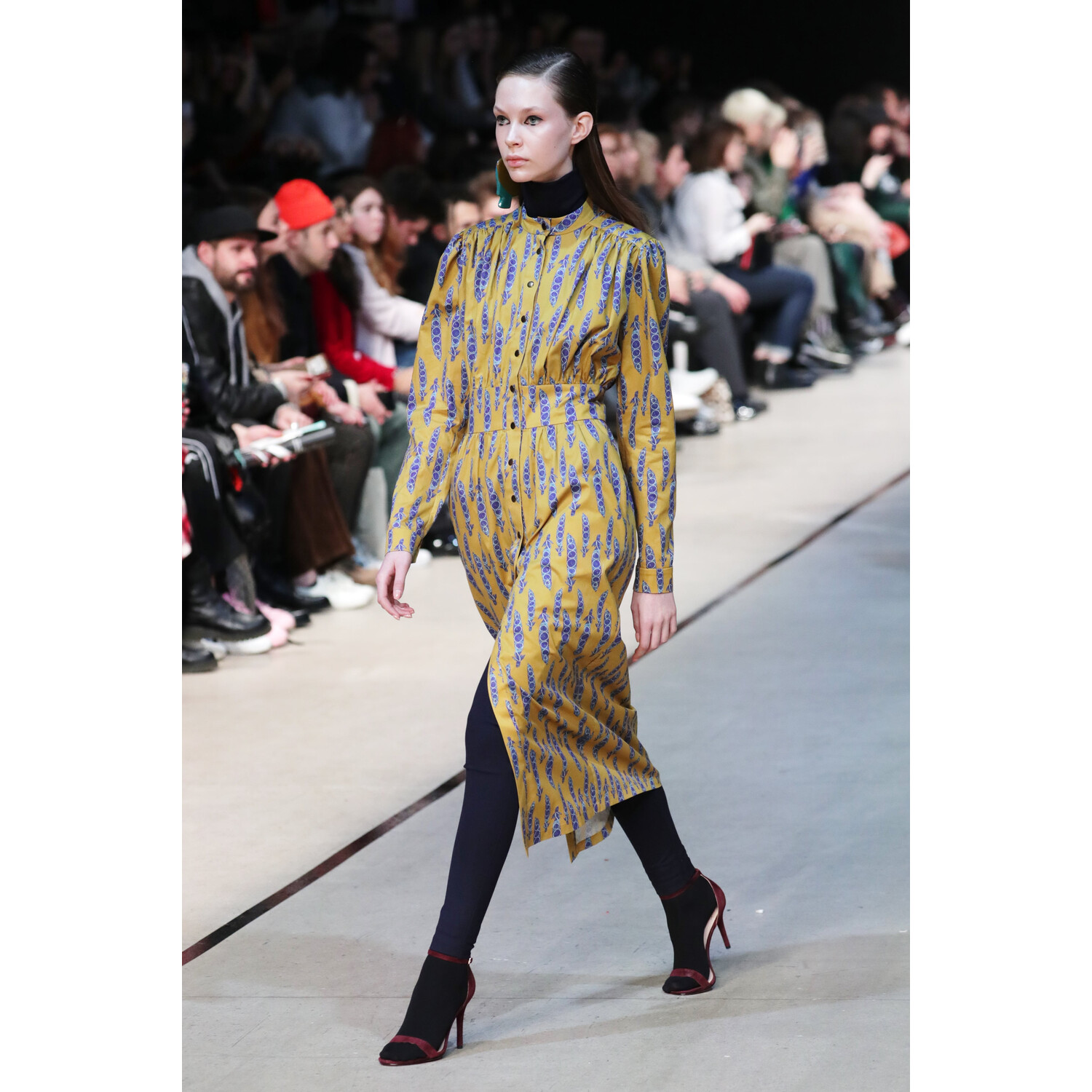 Фото Ksenia Seraya x Mad Daisy Moscow Fall 2019 Ready-to-Wear / Ксения Серая осень-зима 2019 / Неделя моды: Москва